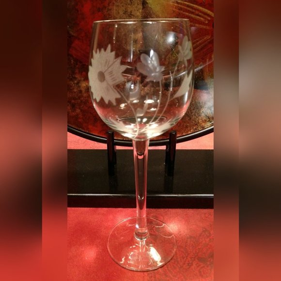 NWT-Toscany Crystal Hand Blown Etched Wine Glass & Carafe Set-Made in Romania - Picture 2 of 8